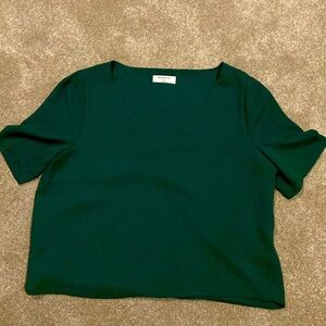 Babaton Medium top from Aritzia